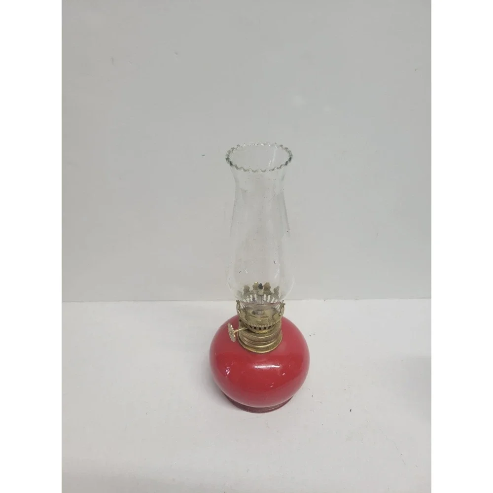 Red LampLight Farms VINTAGE Glass Oil Lamp CHRISTMAS HOLIDAY DECOR‎